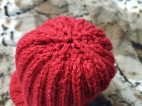 Wobbly hat top