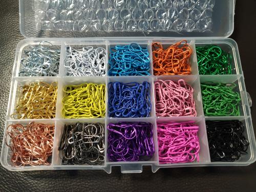Stitch markers